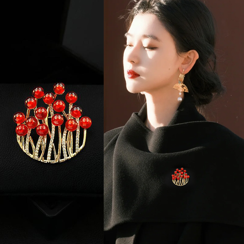 轻奢高级感珊瑚胸针高端精致时尚