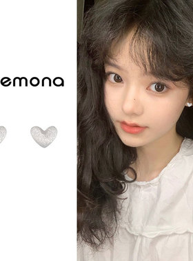 白色爱心耳夹女无耳洞2026新款爆款轻奢高级感冷淡风小众设计耳饰