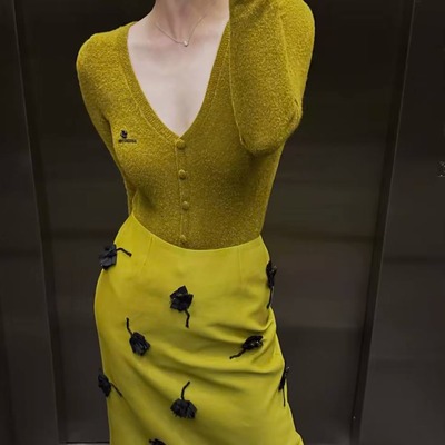 lisa同款修身显瘦长袖针织连体衣