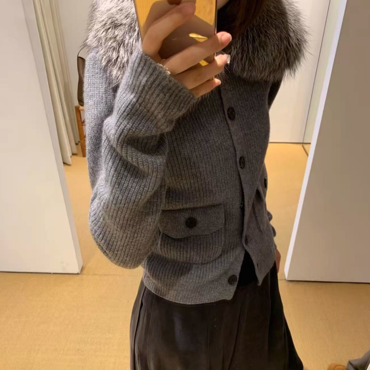 狐狸毛可拆卸修身显瘦羊毛针织衫