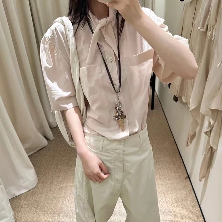 中性风廓形飘带衬衫+极简阔腿裤