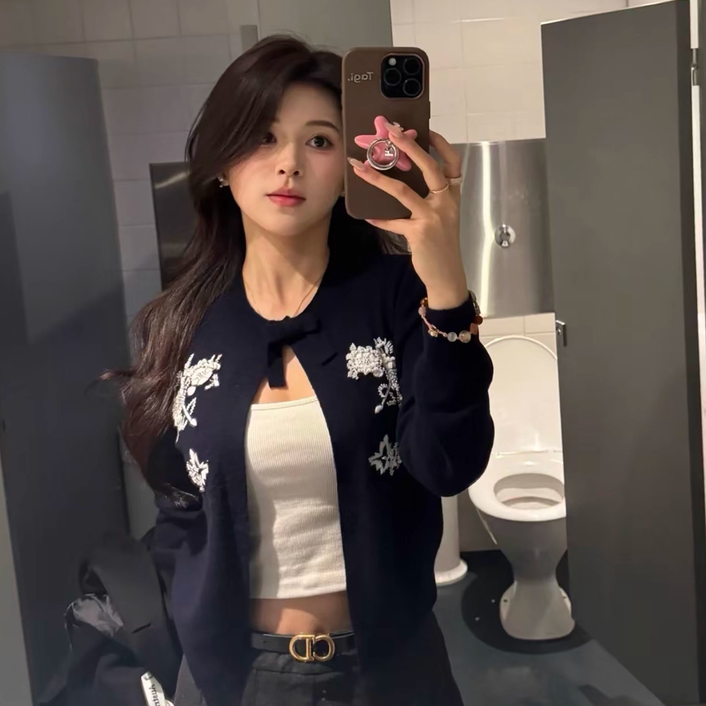 甜美气质手工缝制针织开衫显身材