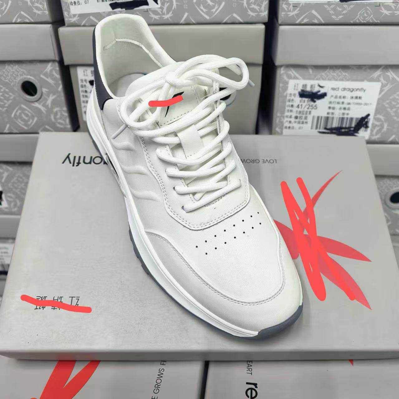 3932品牌尾货撤柜男士运动皮鞋橡胶底休闲男士正品尾货