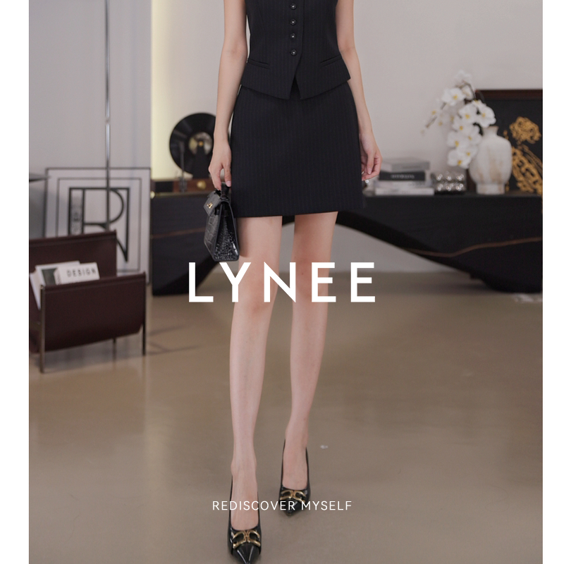 LYNEE【权力之夜】精纺羊毛条纹裙裤  短款直身条纹半身裙 气质