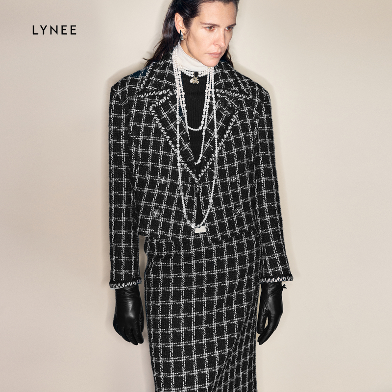 LYNEE 粗纺格纹短外套/高腰直筒裙