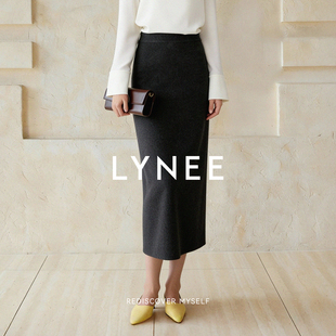 轻量系列 LYNEE 黑标 TORIL 羊毛桑蚕丝羊绒混纺轻量毛呢半裙