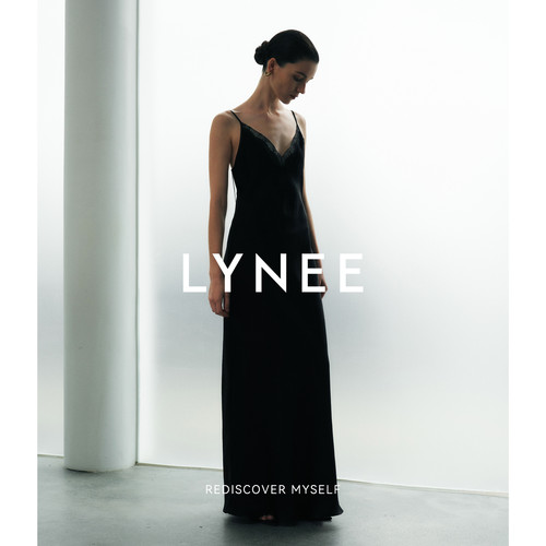 LYNEE【南法假日】蕾丝拼接醋酸吊带连衣裙女无袖高级感气质长裙