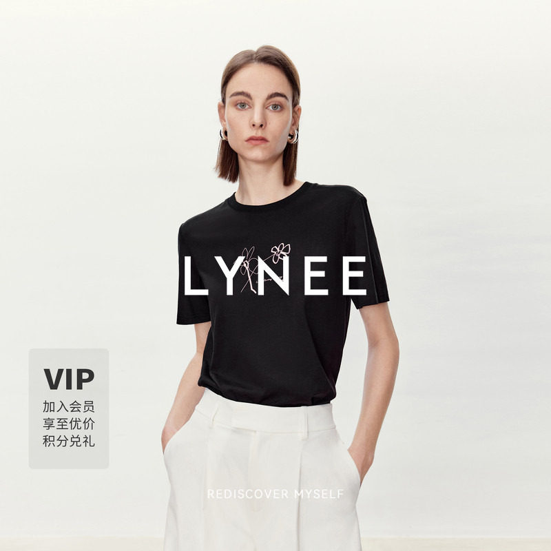 LYNEE 慵懒周末花朵印花正肩T恤短袖女简约百搭休闲上衣图片
