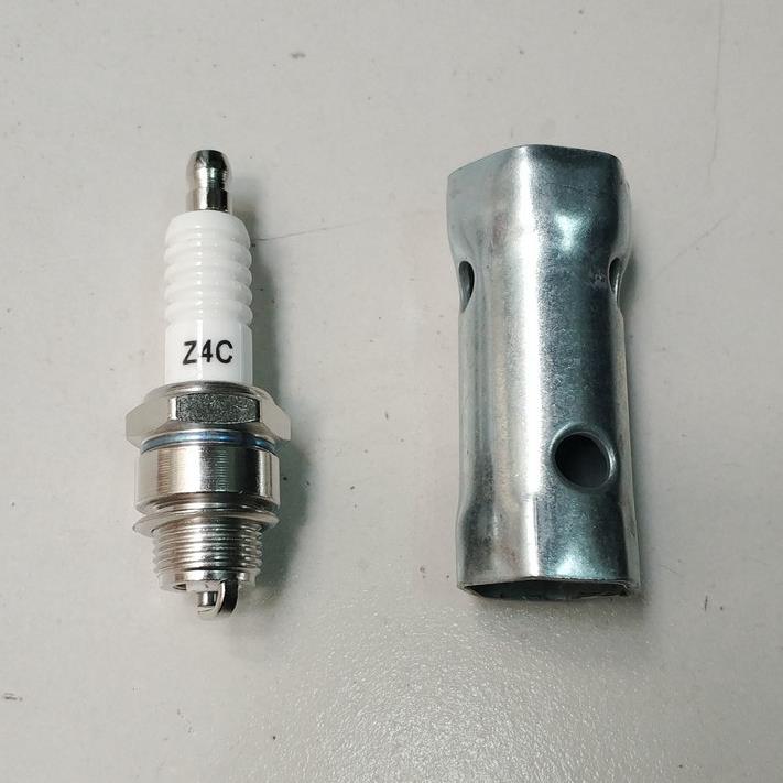 适用摩托车火花塞二冲程4114 BP7HS E6TC B7HS木兰50 重庆80 4135