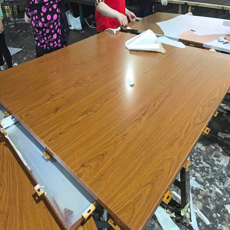 现货速发型材木料扣板定孔铝单板室x内外天花吊顶幕墙装饰材纹冲