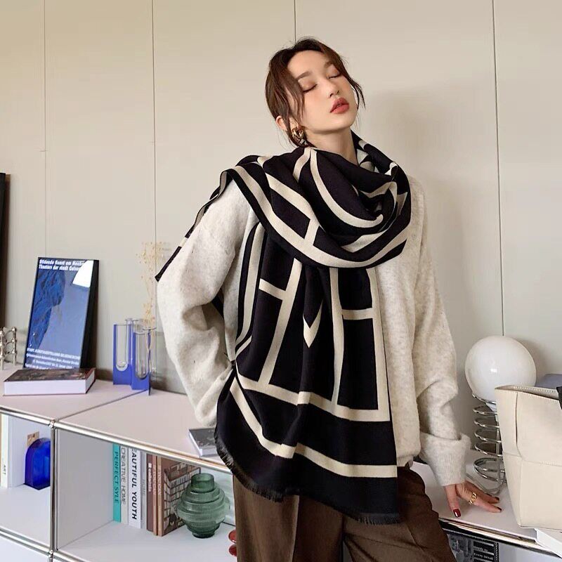 欧美美式百搭围巾女生冬季2026新款高级感仿羊绒披肩外搭双面保暖