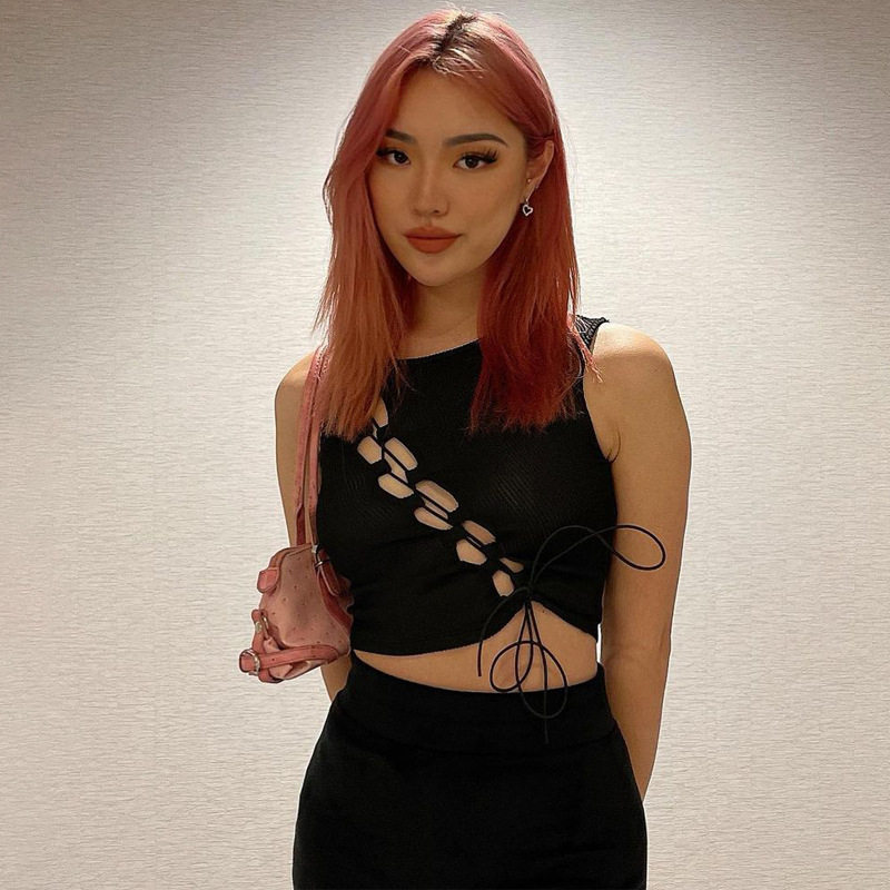 欧美显瘦露腰性感辣妹穿搭镂空交叉绑带背心女修身百搭上衣ins潮