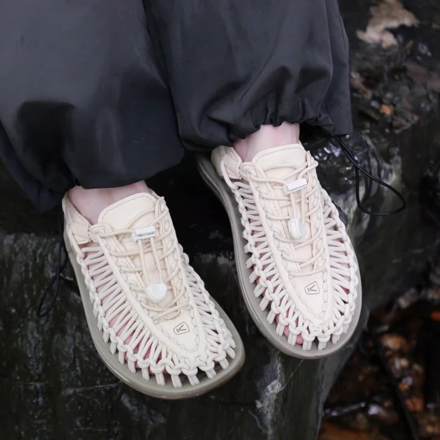 女士凉鞋夏季透气镂空男女大码编织鞋男款户外涉水防滑透气溯溪鞋