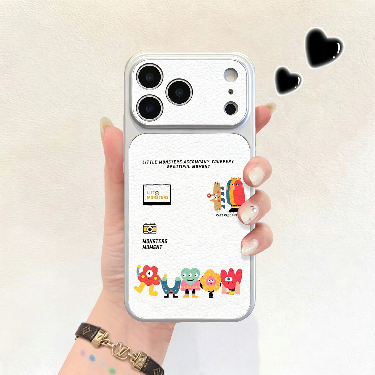 字母小怪兽合影适用于苹果17promax手机壳新款iPhone16pro高级小羊皮15pm创意简约14全包防摔13可爱网红12套