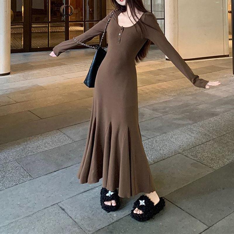 简遇luck品质女装法式复古修身长袖纯色打底连衣裙春秋季新款显瘦