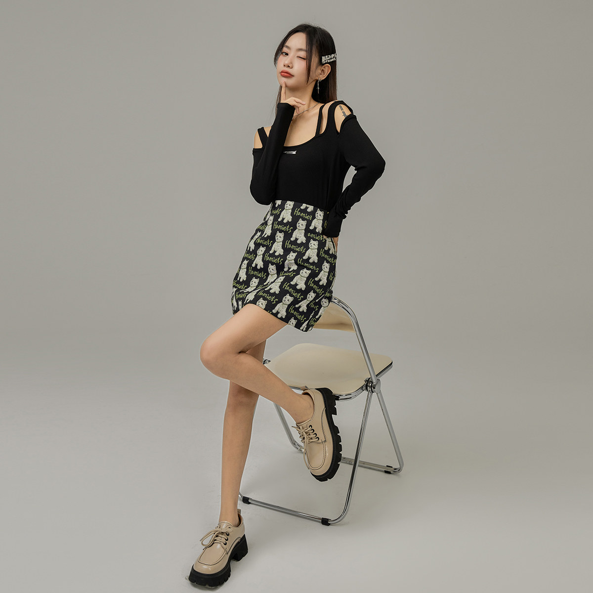 la crawfish甜酷黑色针织衫动物花纹短裙两件套装女2020春装新款