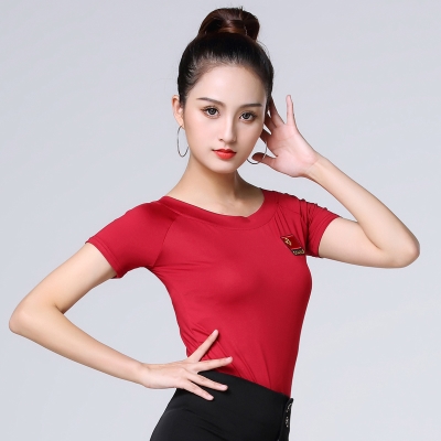 拉丁舞服装新款女成人国标舞上衣圆领跳舞舞蹈服短袖交谊舞练功服