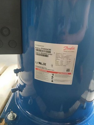 SY300A4ABB SY300A4CBA SY300A4CBB SY300A4CBE丹佛斯25匹压缩机