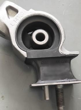 AB396B032EF适用福特发动机支架橡胶件减震件顶胶机脚架