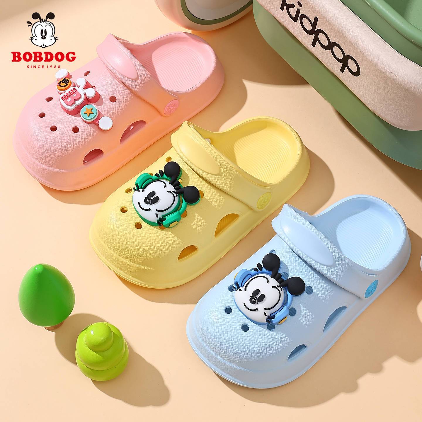 巴布豆夏季新款防滑卡通风洞洞鞋