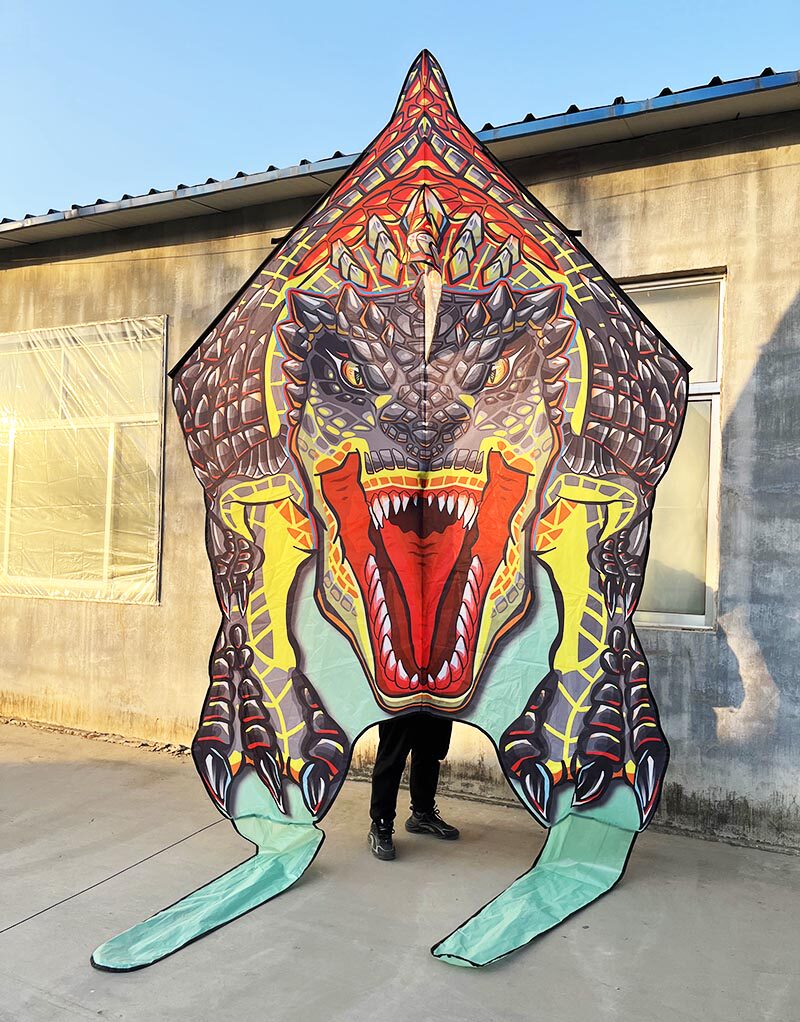 2024新款卡通三角风筝恐龙成人儿童微风易飞长尾初学者线轮套餐