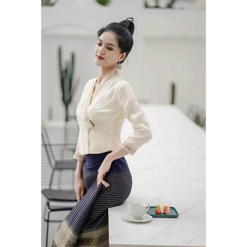 YUNNAN TOURISM: XISHUANGBANNA YUJIA DAI COSTUMES NATIONAL COSTUMES SLIM CHINESE TEA CLOTHES NEW CHINESE NATIONAL STYLE WOMENS CLOTHING