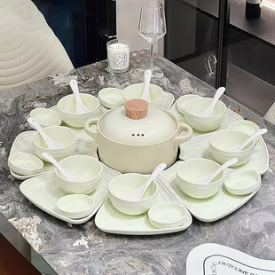 轻奢陶瓷餐具全套过年碗碟套裝高颜值碗盘子组合家用新年礼品 新款