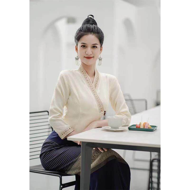 YUNNAN TOURISM: XISHUANGBANNA YUJIA DAI COSTUMES NATIONAL COSTUMES SLIM CHINESE TEA CLOTHES NEW CHINESE NATIONAL STYLE WOMENS CLOTHING