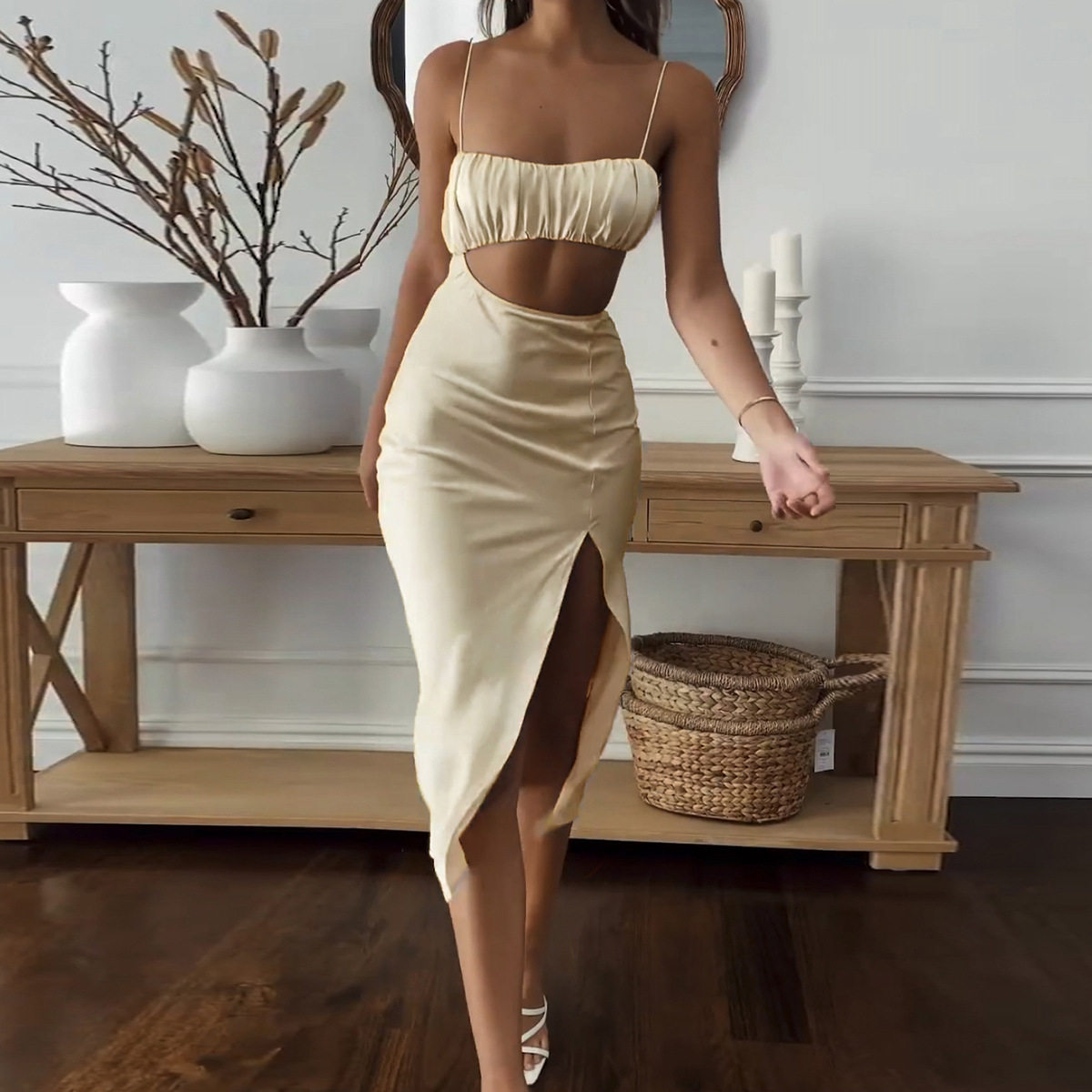 Strap cut out sexy mid length dress 吊带镂空性感中长款连衣裙