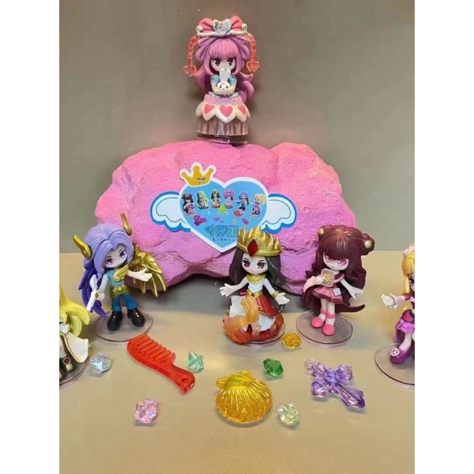 矿石挖宝现场儿童考古挖掘玩具三丽鸥叶罗丽美人鱼石膏敲打挖掘