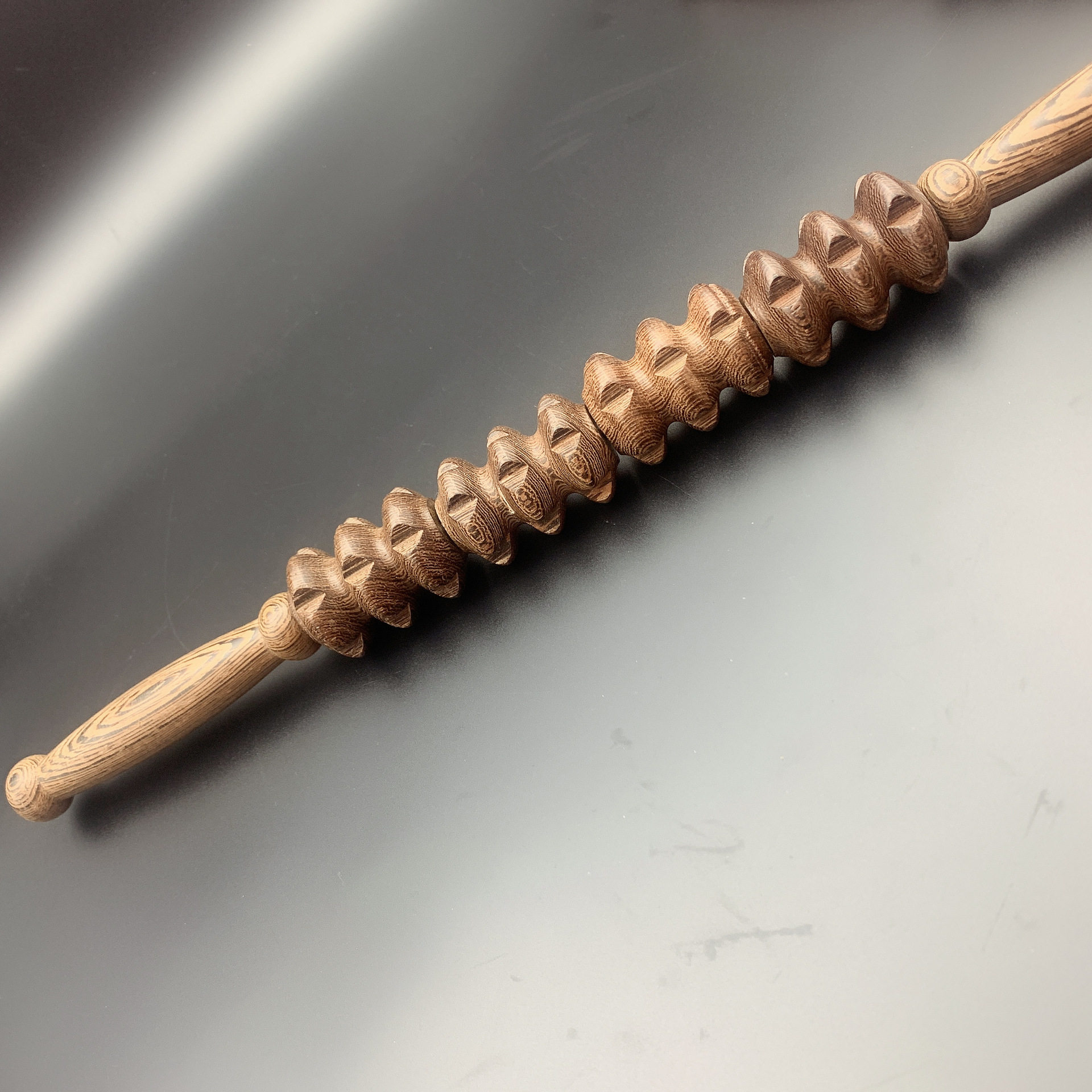 鸡翅木直轮按摩器滚背狼牙长滚轮疏通背部经络实木5轮按摩器