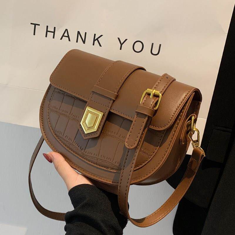 mk da官网女包2023新款高级感时尚单肩斜挎包轻奢复古半圆马鞍包