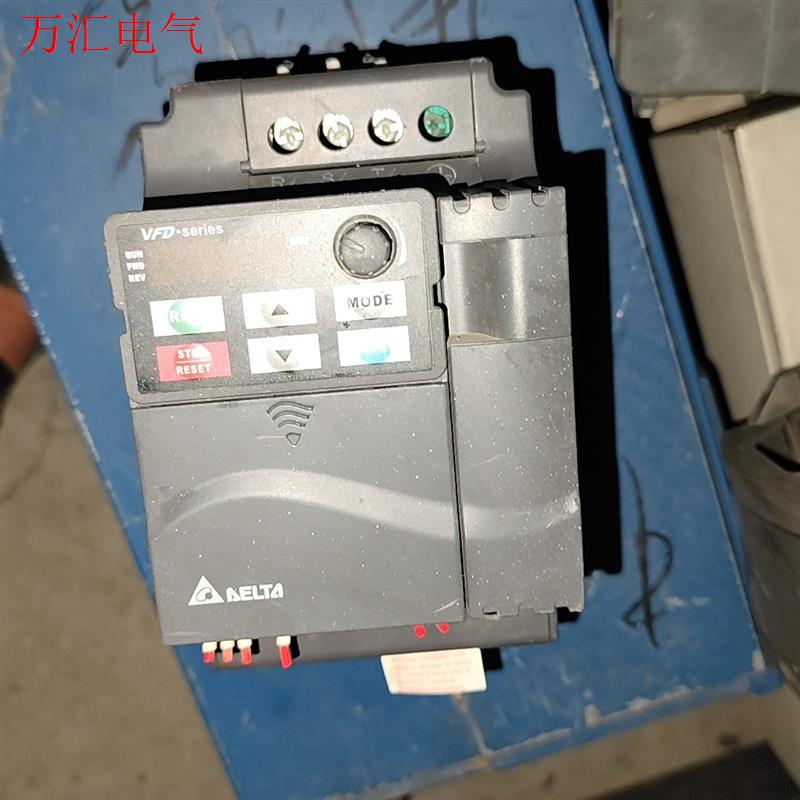 台达vfd022e43a 拆机功能包好成色漂亮,有意5(议价)