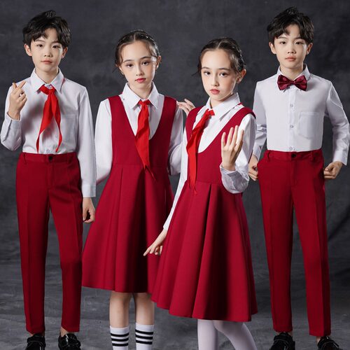 儿童红色合唱演出服中小学生