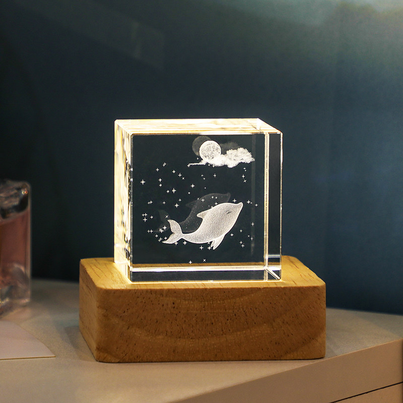 发光方体水晶桌面小摆件办公室卧室装饰品新年送男女朋友生日礼物