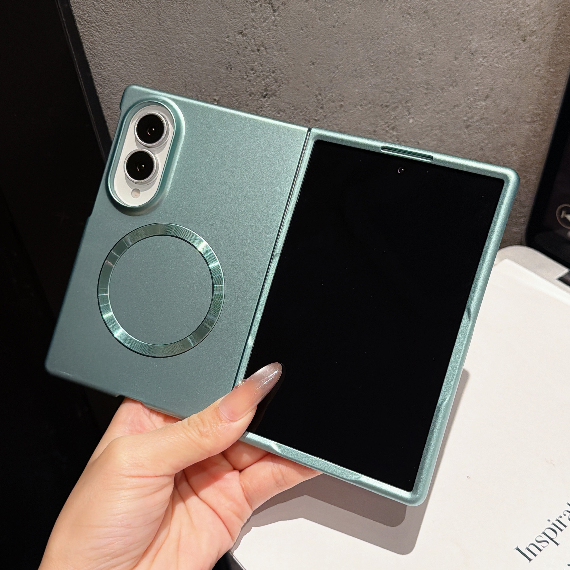 适用三星zfold8阔屏手机壳新款金属漆三星fold7超薄磁吸时尚微磨砂散热全包保护壳GalaxyZFold8简约男女商务