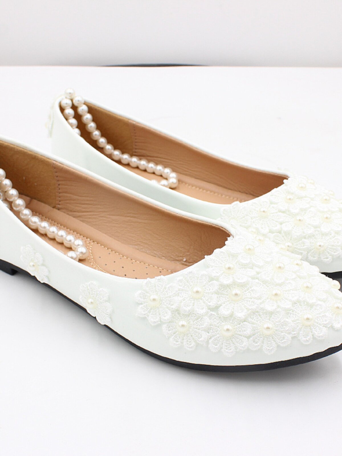 2024 SPRING WHITE PLUS SIZE FLAT SOFT WEDDING SHOES ROUND TOE BRIDESMAID SHOES RUBBER SOLE WOMENS SHOES SUPPLY CROSS-BORDER