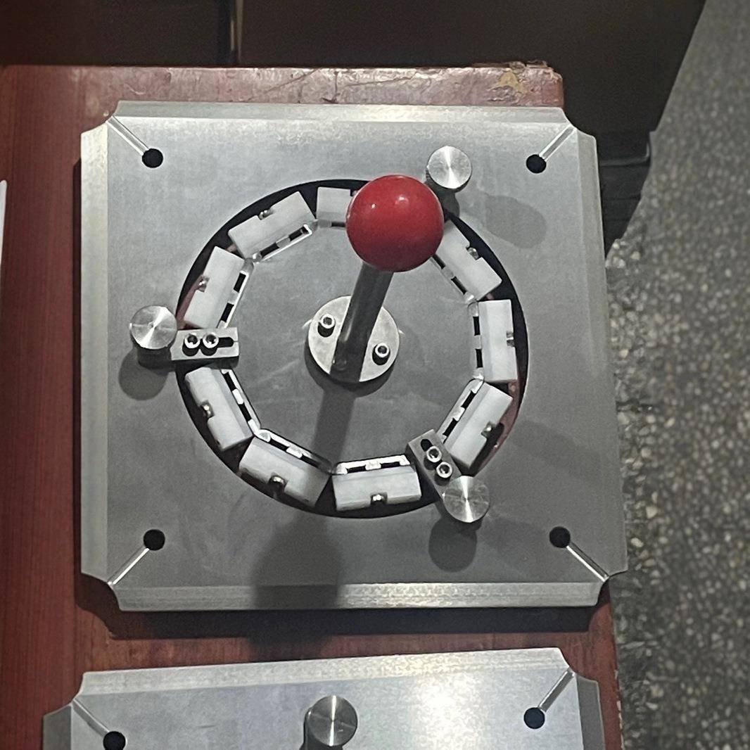 MPO/MTP/MT四角加压研磨机夹具光纤研磨盘