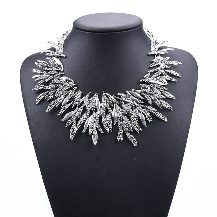 Accessories Popular jewelry fashion necklaces覆古夸张项炼女