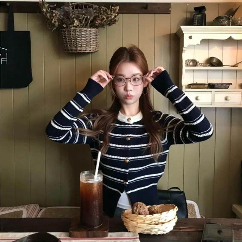 韩系撞色条纹开衫毛衣外套女秋冬小香风短款慵懒温柔风针织衫上衣