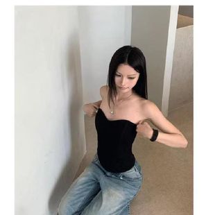 辣妹性感鱼骨抹胸背心女秋冬黑色气质裹胸无肩带短款打底内搭上衣