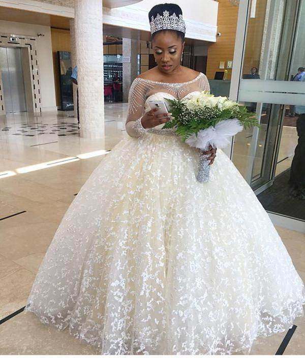 新娘婚纱定制 Long Train Wedding Dresses Wedding Gowns