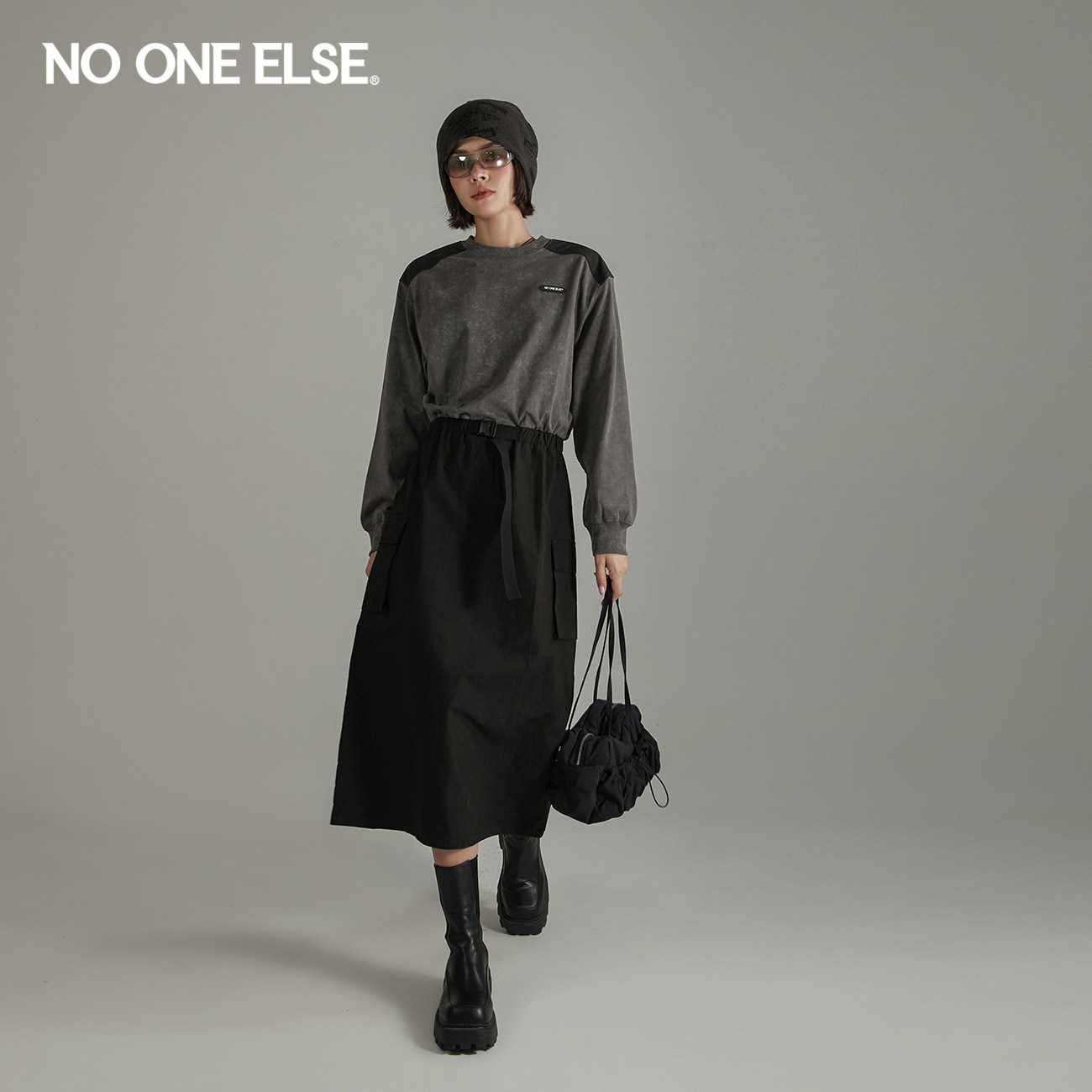 NO ONE ELSE撞色拼接连衣裙女2026秋新品圆领做旧腰带长袖中长裙