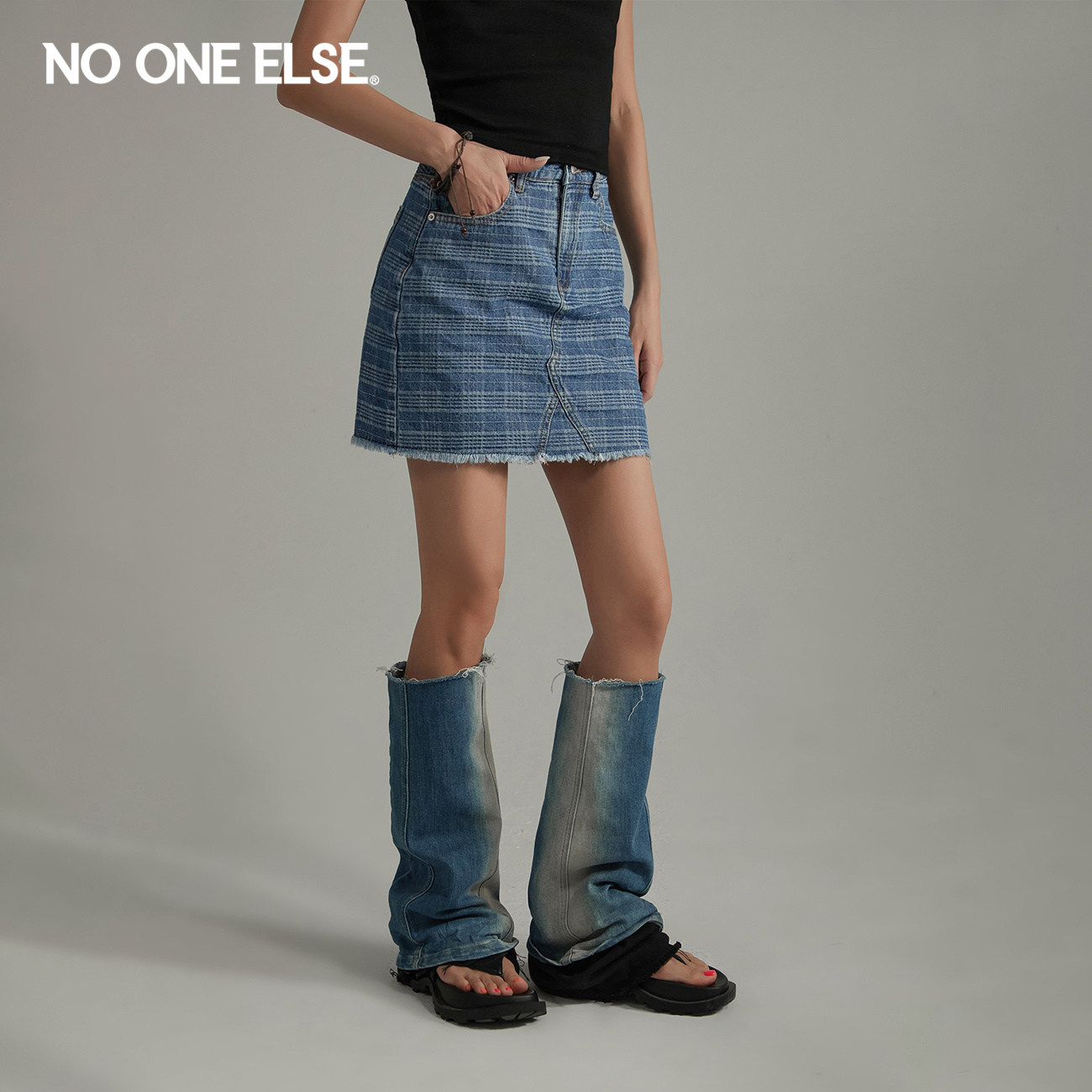 NO ONE ELSE格子毛边牛仔半身裙女2026夏季新品百搭不规则短裙子