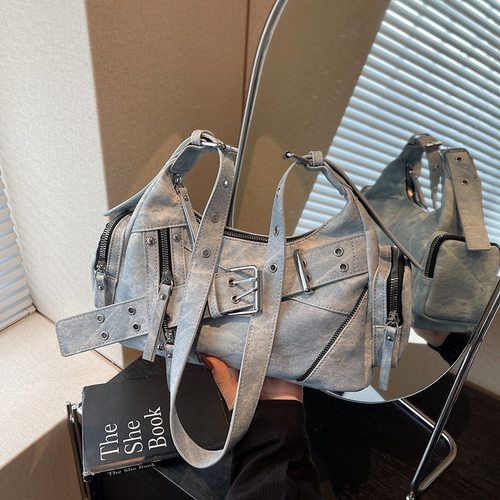 日本品质2026新款韩国热卖女包复古单肩腋下包森萌机车包大容量斜