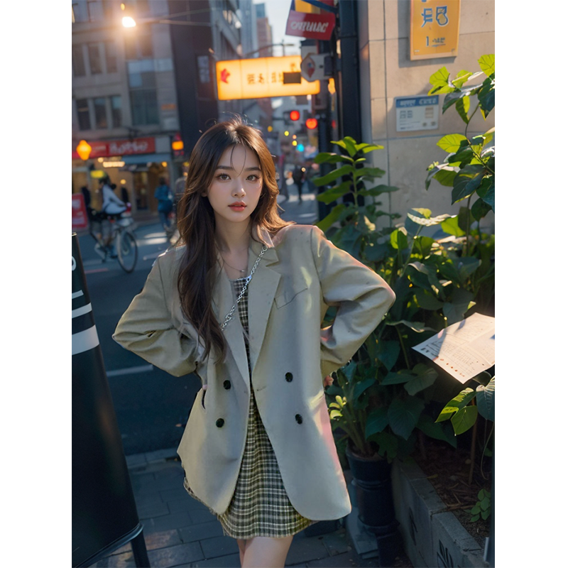 高级感小西装外套女春秋季2025年新款炸街休闲小个子西服套装上衣