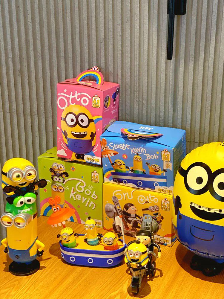 肯德基小黄人水杯2021年玩具八音盒kfc音乐盒bob大眼萌六一儿童节