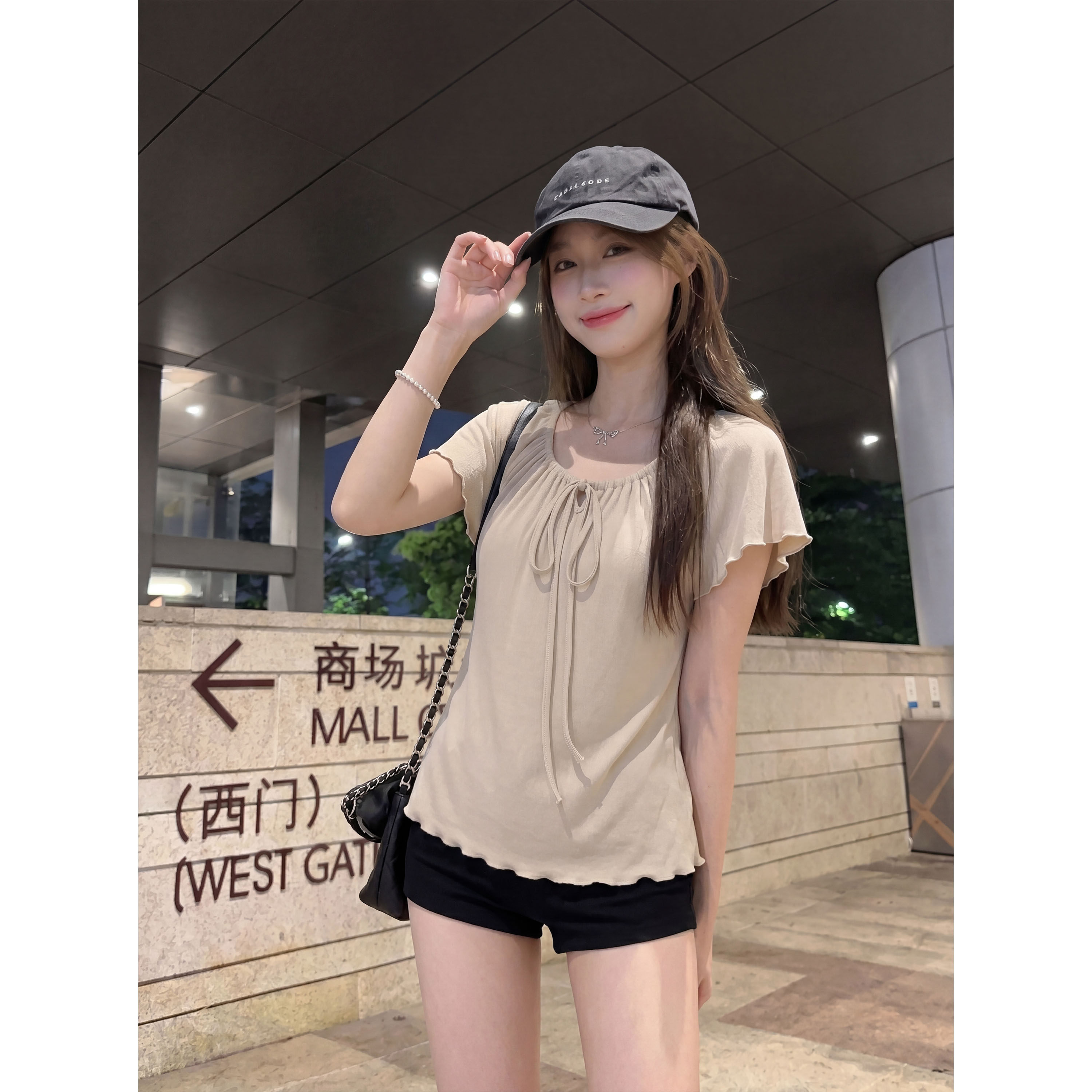 设计感小众系带白色短袖T