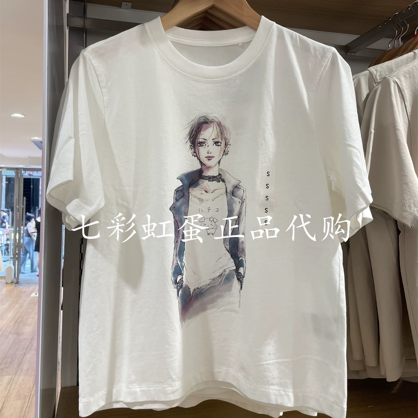 เสื้อยืดแขนสั้นพิมพ์ลาย Nana Nana คอลเลกชันร่วมกับ Yazawa Ai สำหรับผู้ชายและผู้หญิง ใหม่ล่าสุดฤดูใบไม้ผลิ-ฤดูร้อน 2025 ผ้าฝ้ายแท้
