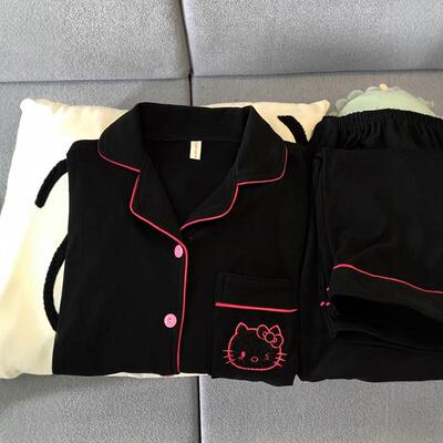 黑色HelloKitty德绒睡衣女款春秋